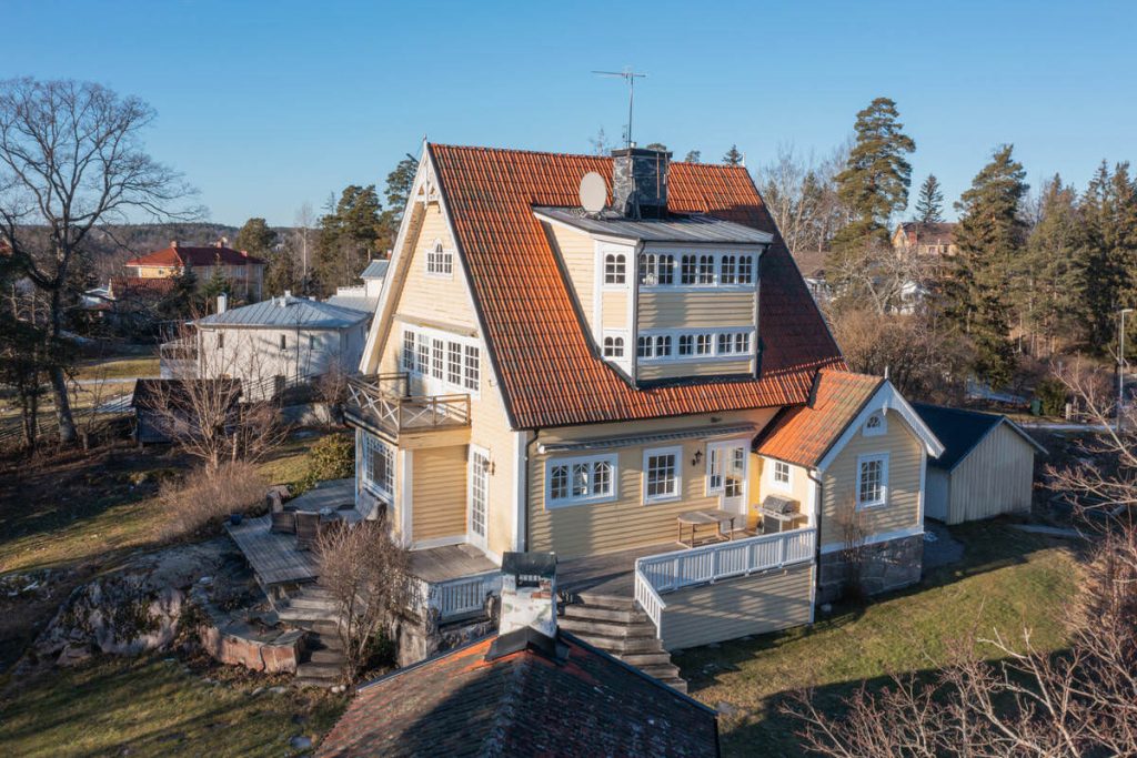 18. Takbyte Tegeltak Villahus Strangnas Ulvhall